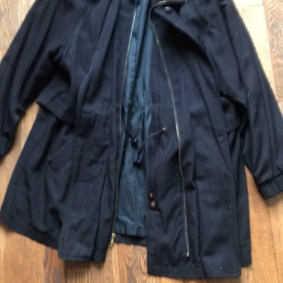 Black rain three-quarter length jacket. - Picture 4 of 7